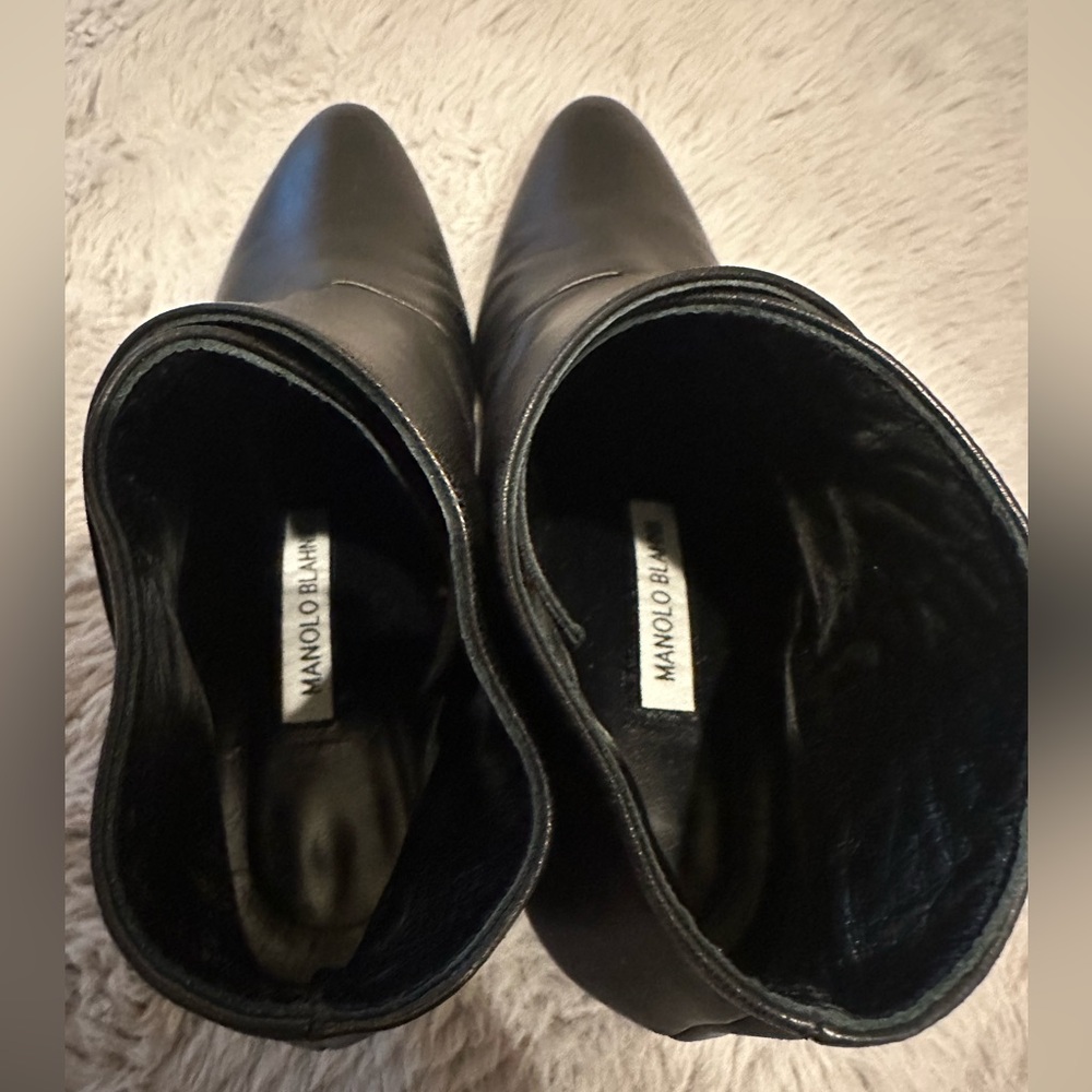 Manolo Blahnik Diaz lambskin leather black short ankle boots size 37 or US 7 - Picture 6 of 9